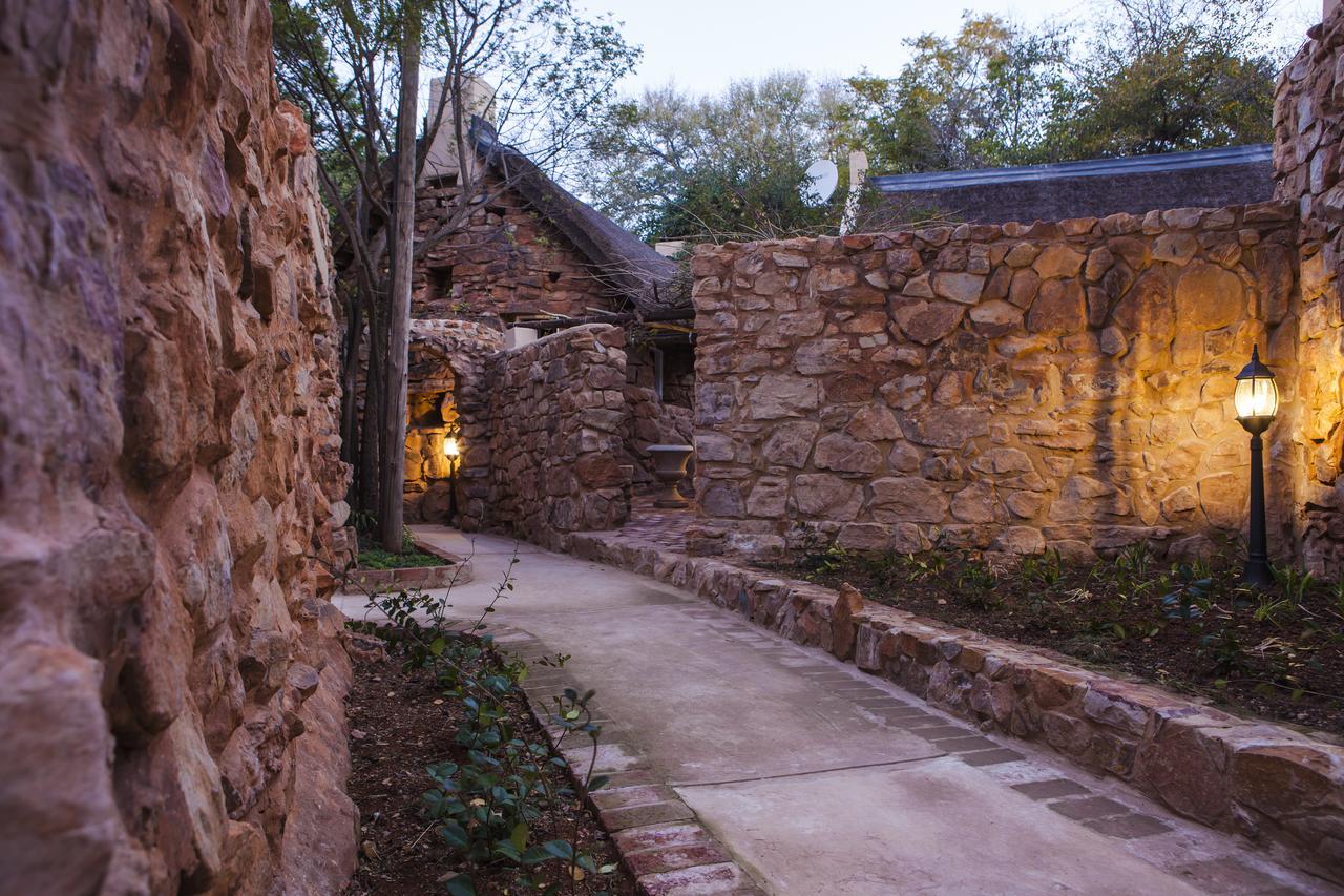 Pierneef'S Kraal Hotel Pretoria Exterior photo