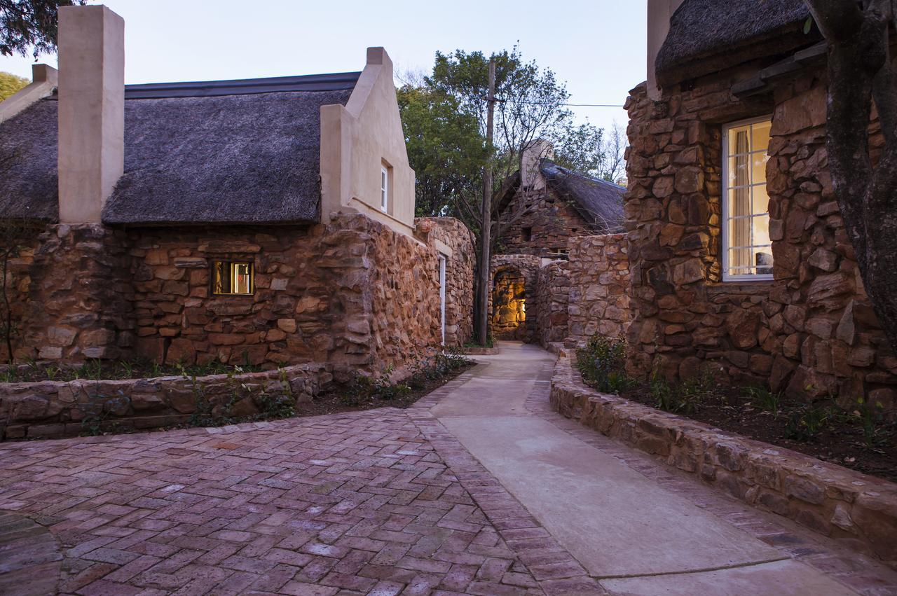 Pierneef'S Kraal Hotel Pretoria Exterior photo